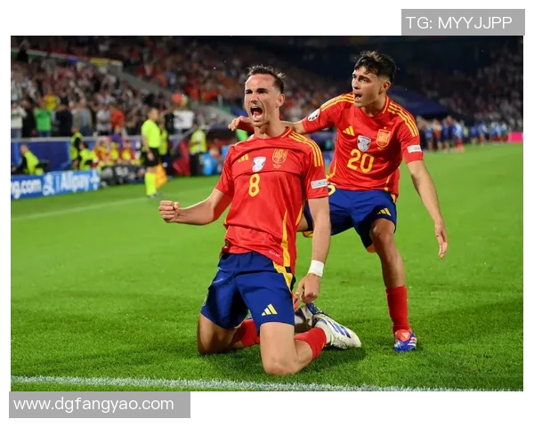 足球明星独特招牌动作助力球队赢得胜利的精彩瞬间解析